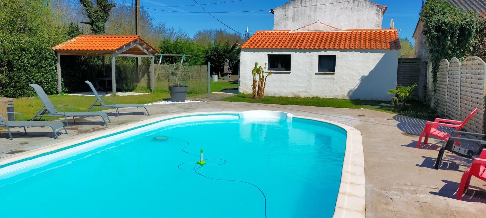 Le Petit De La Postiere